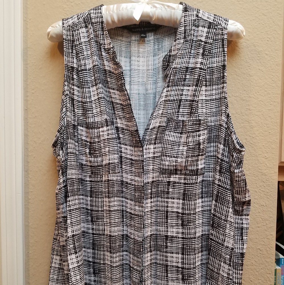 supply & demand Womens Button-Down Top Plaid Print